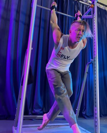 Петлі для тренувань Suspension Trainer – преміум нейлон, для тренувань з вагою тіла, для дому та спортзалу, навантаження до 245,9 кг, чорні, пара