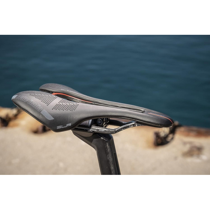 Сідло велосипедне Selle Italia SLR Boost Kit Carbonio Superflow, 145×248 мм, чорне, карбон