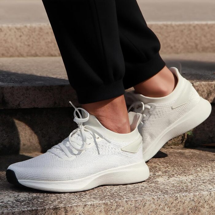 Чоловічі спортивні кросівки Giniros Slip-on: легке дихаюче взуття для бігу, тенісу та повсякденного носіння, білі, розмір 44 EU