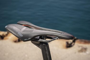 Сідло велосипедне Selle Italia SLR Boost Kit Carbonio Superflow, 145×248 мм, чорне, карбон