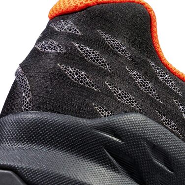 Черевики чоловічі Mammut Sertig II Low GTX 46 EU Black Vibrant Orange