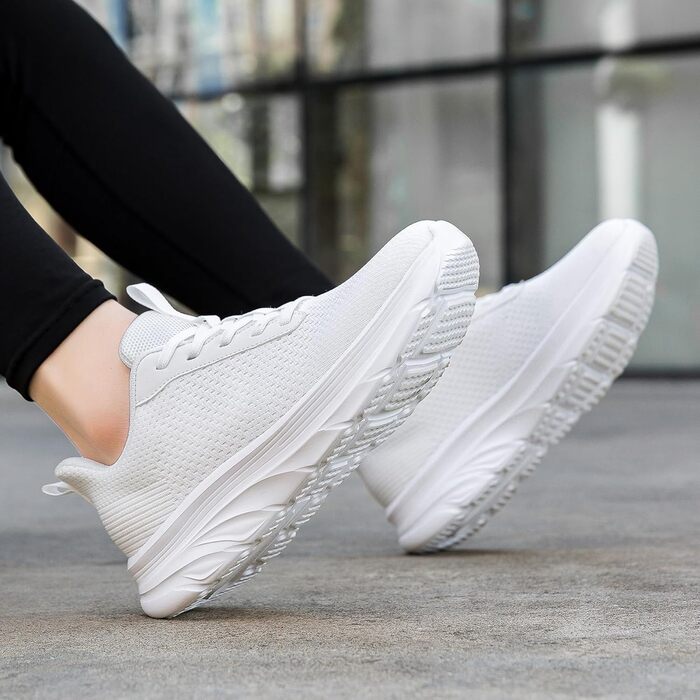 Кросівки Slip-On DimaiGlobal для чоловіків. Легкі, дихаючі спортивні кросівки для занять спортом, відпочинку та бігу. Білі, 44 EU.