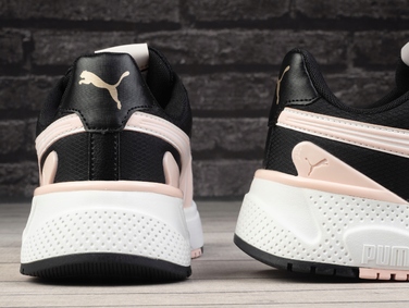 Жіночі спортивні кросівки Puma на платформі, розмір 36