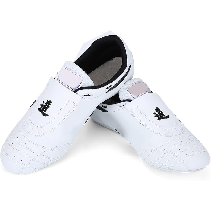 Взуття для тхеквондо, боксу, кунг-фу, тай-чі: чоловіче та дитяче. Розмір 43 EU