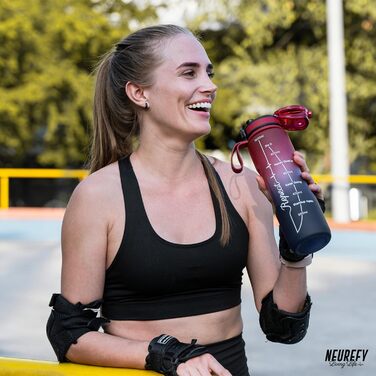 Пляшка для води NEUREFY 1 л із тритану, червона і синя, не протікає, зручна, BPA Free, зі шкалою та ситечком – спортивна пляшка для фітнесу, тренажерного залу, офісу, навчання, школи, для активного відпочинку