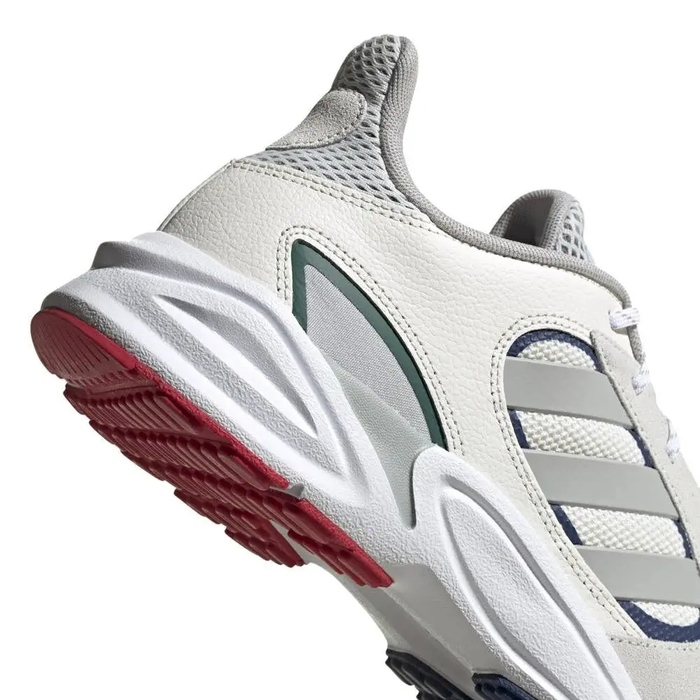 Чоловічі спортивні кросівки Adidas EG8401, розмір 43 1/3