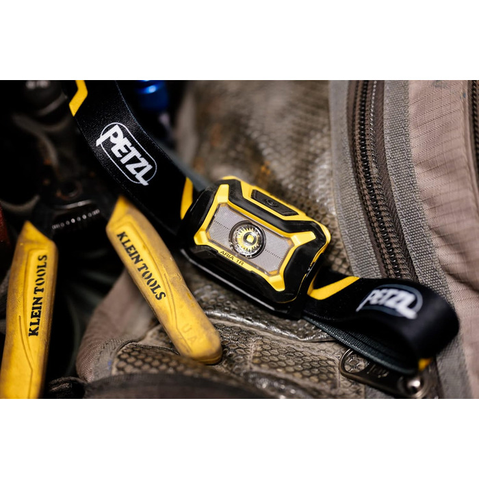 Ліхтар на голову PETZL Kompakt: 350 Lumen, водонепроникний, жовто-чорний