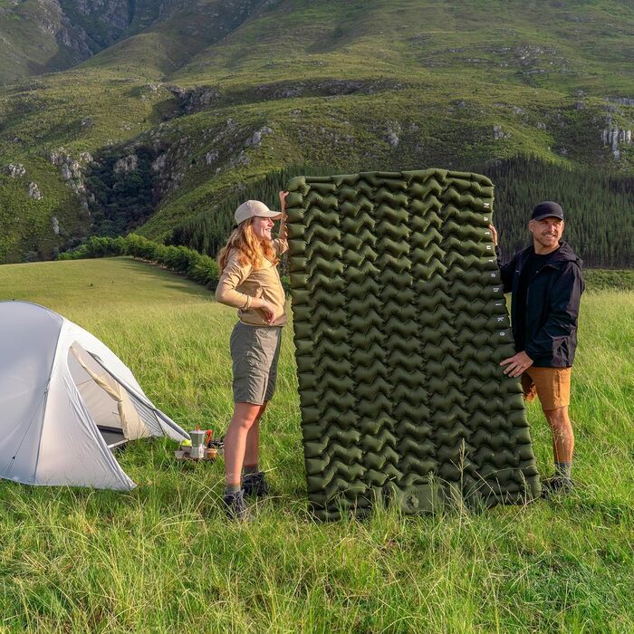 Килимок для кемпінгу Naturehike, Ultraleichte, з інтегрованим насосом, для велосипедних походів, армійний зелений, двомісний