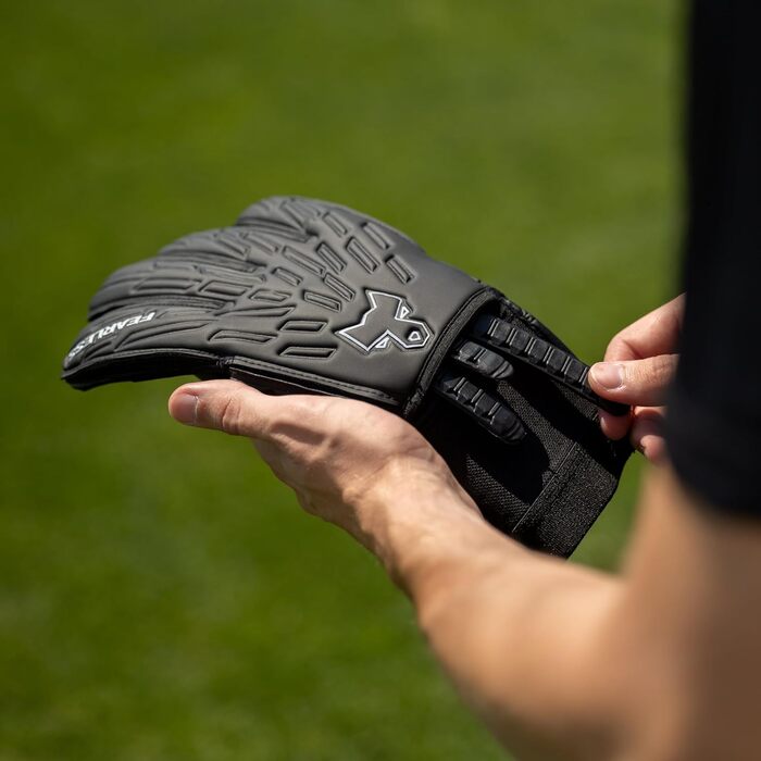 Воротарські рукавички Wolf V Onyx 2.0: дихаючі, з захистом пальців, антиковзкі, Rollfinger-крій, знімні шини – для дорослих та дітей