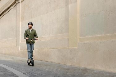 Електросамокат Segway-Ninebot F2 PRO D з допуском до доріг для дорослих, макс. швидкість 20 км/год, запас ходу 55 км, довгий пробіг