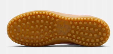 Жіночі спортивні кросівки Nike Field General — зручне взуття для дівчат