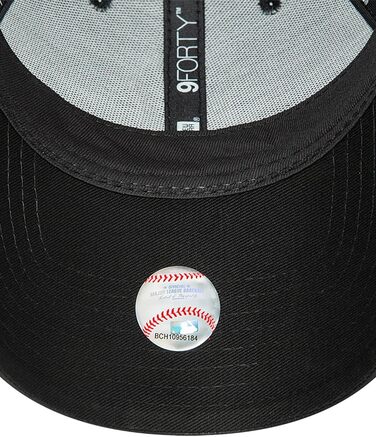 Кепка New Era WMNS 9Forty Adjustable NY Yankees чорного кольору, універсальний розмір