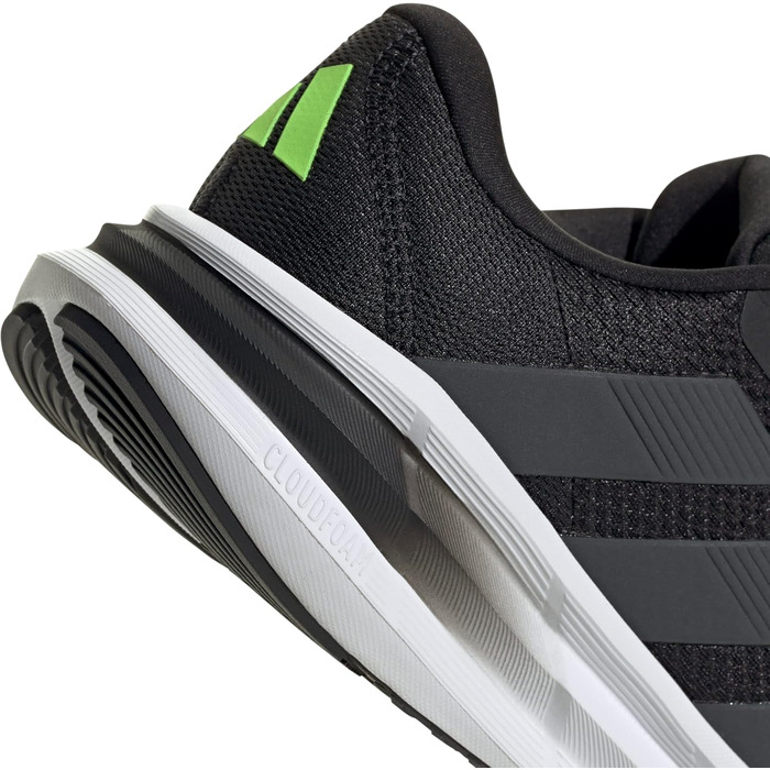 Кросівки Adidas Galaxy 7 для чоловіків, розмір 44 EU, чорний колір, технологія Luclem