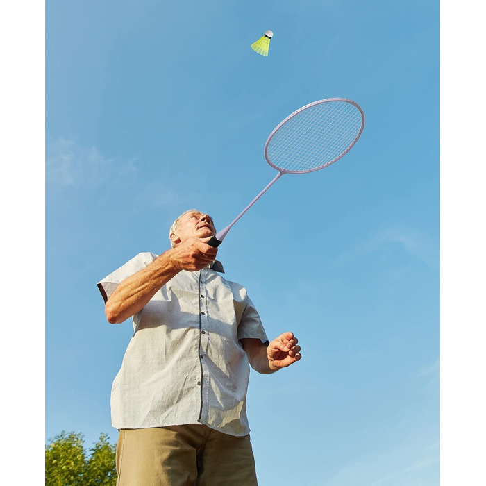 Набір для бадмінтону 4 шт. для ігор на вулиці, включає 4 ракетки, 6 нейлонових воланчиків, легкі ракетки для бадмінтону для початківців