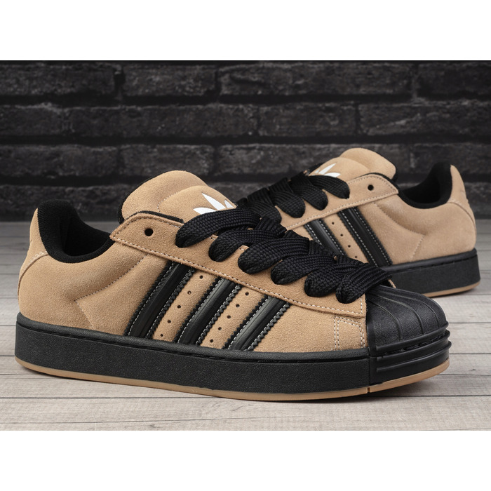 Жіночі спортивні кросівки Adidas, розмір 37 1/3