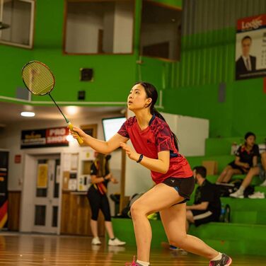 Набір для бадмінтону WHiZZ Carbon: ракетка графітова, воланчики, намотка, сумка (фіолетовий)