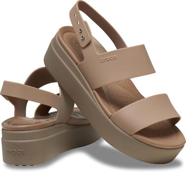 Жіночі сандалії Crocs Brooklyn Low Wedge, 41/42 EU, Latte Mushroom