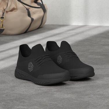 Чоловічі кросівки для ходьби та бігу Slip-On, чорні. Легкі, дихаючі, з неслизькою підошвою. Ідеальні для занять спортом та тренувань у залі. Розмір 39 EU