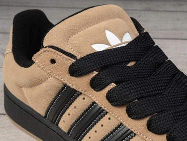 Жіночі спортивні кросівки Adidas, розмір 37 1/3