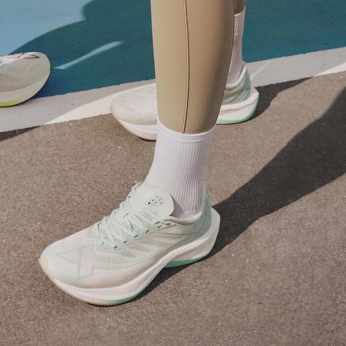 Чоловічі бігові кросівки XTEP One-Piece літні, сітка, дихаючі, з амортизацією, для спорту, тестування, розмір 41 EU, колір: зелений, білий