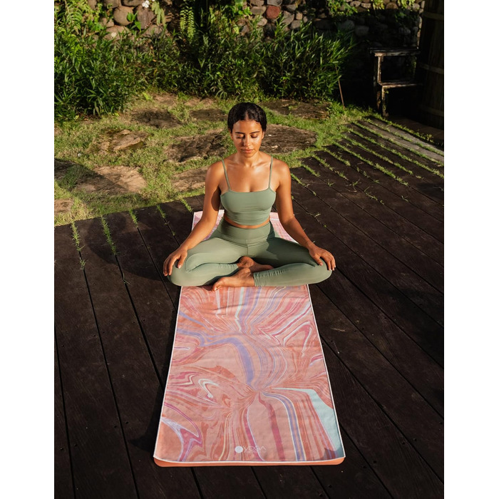 Рушник для йоги Hot Yoga від Yoga Design Lab | Антиковзаючий, легкий, з переробленої мікрофібри, швидковисихаючий, для гарячої йоги, спорту, подорожей (Pearl)