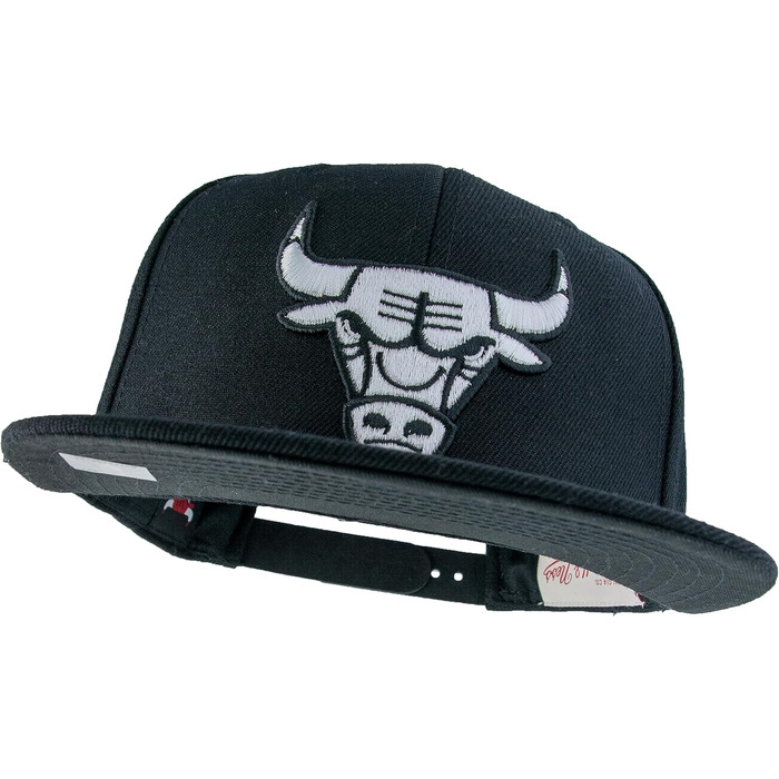 Кепка Mitchell & Ness NBA Flat Visor Snapback Chicago Bulls - унісекс, регульована