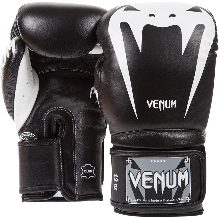 Боксерські рукавички Venum Giant 3.0 для Муай Тай і кікбоксингу