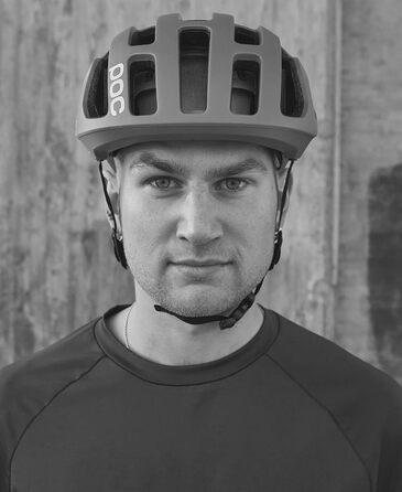 Велошолом POC Octal MIPS – преміум захист для шосейних велосипедистів, інноваційний шолом з ротаційним захистом MIPS, нагороджена модель