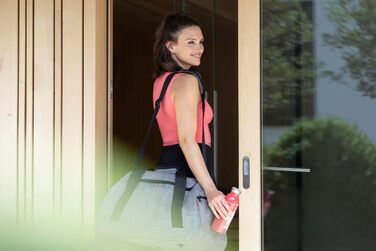 Спортивна та дорожня сумка reisenthel activitybag Twist Silver, водовідштовхувальна, функціональна, з плечовим ременем і ручками, сучасний дизайн