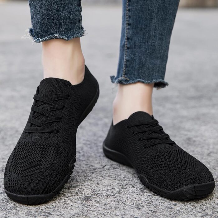 Жіночі кросівки Barfuss - легкі та зручні тапочки для дому та занять спортом, чорного кольору, розмір 39 EU