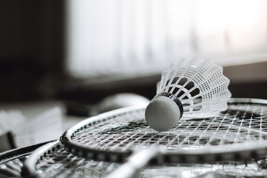 Набір для бадмінтону Sportvida, чорний, 4 предмети: ракетки та волани