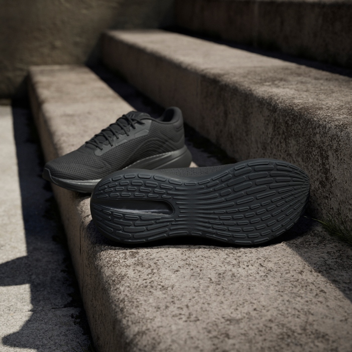 Бігові кросівки Adidas Response, розмір 44