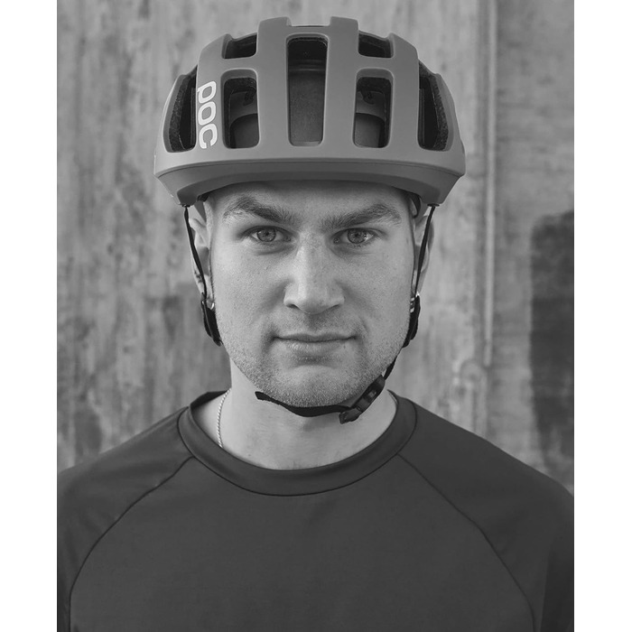 Велошолом POC Octal MIPS – преміум захист для шосейних велосипедистів, інноваційний шолом з ротаційним захистом MIPS, нагороджена модель