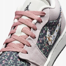 Кросівки Air Jordan 1 Low SE (GS) для дівчат, р. 36, зручне молодіжне взуття