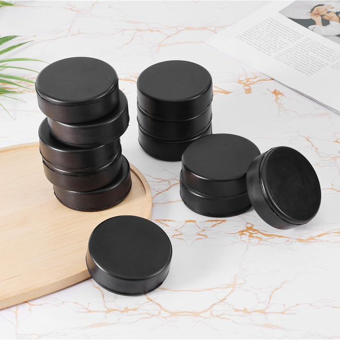 Хокейні шайби Gosknor 12шт, діаметр 7,5 см, товщина 2,5 см. Легкі та м'які шайби з піноматеріалу для тренувань та класичної гри в залі. Не гумовані.