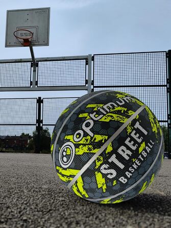 Баскетбольні м'ячі OPTIMUM: зносостійке зчеплення, універсальні для гри в приміщенні та на вулиці, оптимальний контроль та точність. (Розмір 7, Чорний/Жовтий)