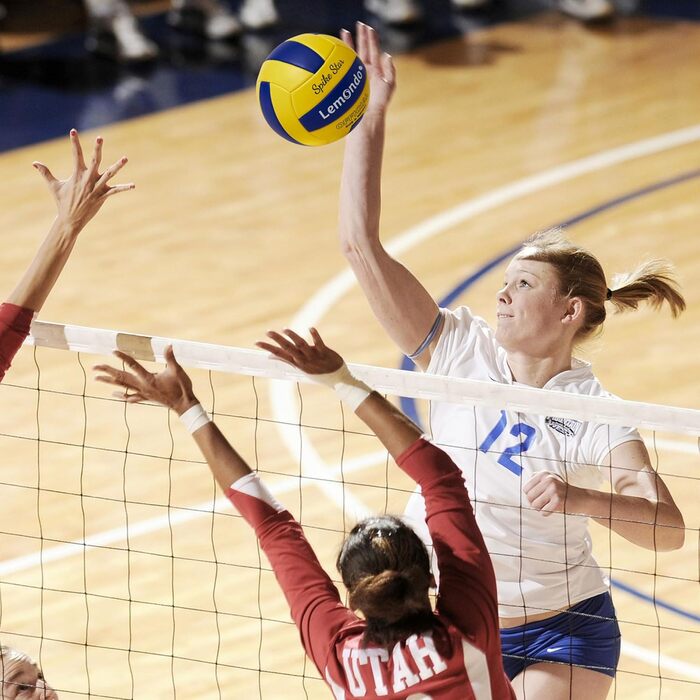 Волейбольний м'яч Lemondo PU для пляжного волейболу, м'який, водостійкий, з насосом. Підходить для гри та тренувань в приміщенні та на пляжі. Жовтий колір.