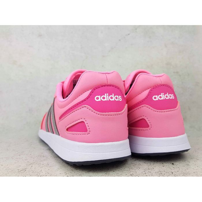 Жіночі спортивні кросівки Adidas GZ4932, розмір 38