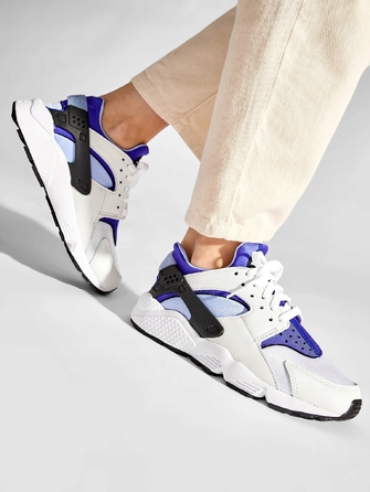 Жіночі спортивні кросівки Nike, розмір 38,5
