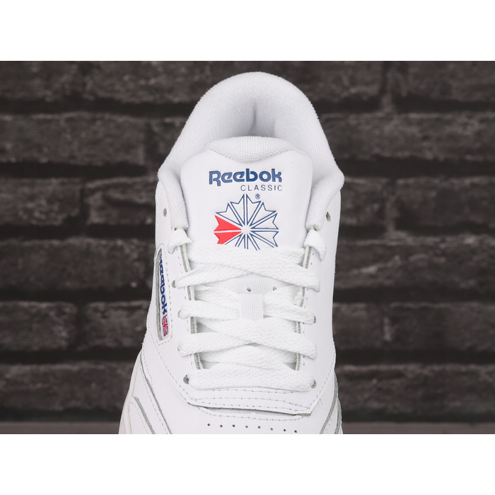 Кросівки Reebok білі шкіряні, низькі, на шнурівці, розмір 37