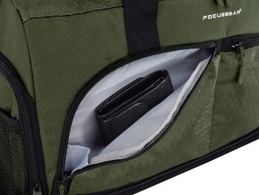 Спортивна сумка FocusGear Ultimate Gym Bag 2.0, водостійка, 10 відділень, середня, зелена, 29,8×26,7×50,8 см