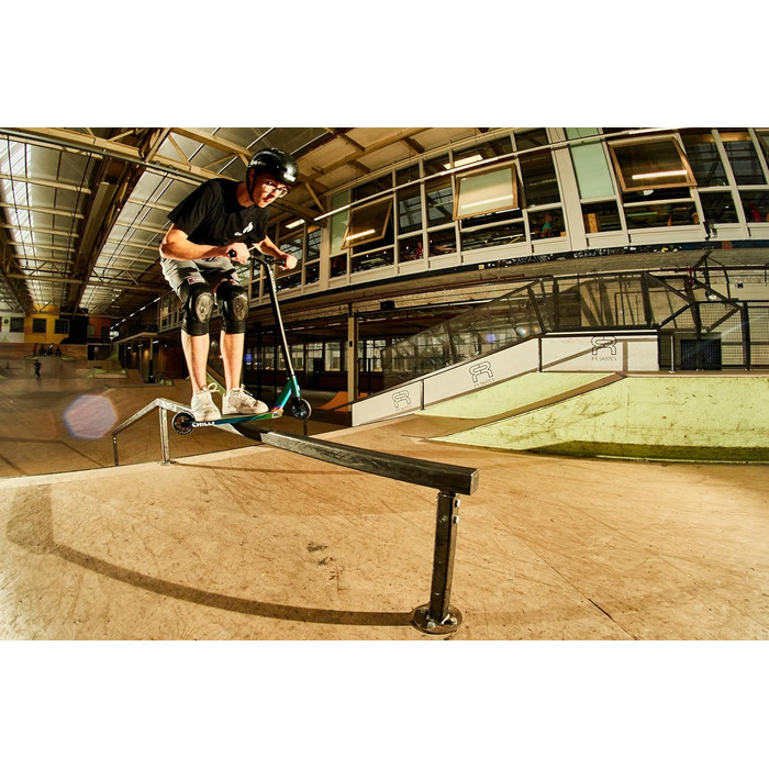 Самокат трюковий Chilli Pro Scooter Rocky Vol. 3 Blue Neochrome - для початківців та профі, колеса 110мм ABEC 9, висота 82см