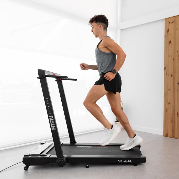 Біговий тренажер FITFIU MC-240: складаний, з підставкою для ПК, швидкість до 16 км/год, підключення до додатку, ручне нахил, потужність 1875 Вт, вантажопідйомність 120 кг