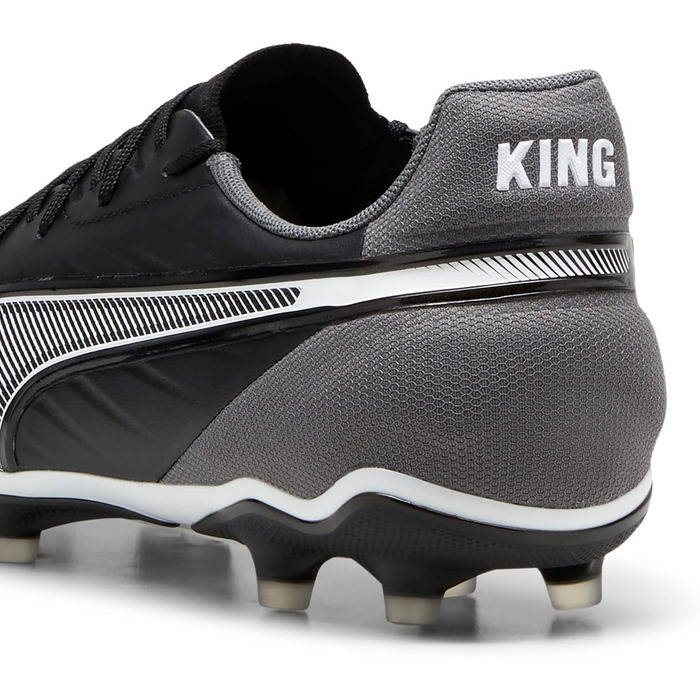 Кросівки футбольні PUMA King Match Fg/Ag, 40 EU, чорно-білі, сірі