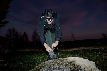 Бренненштуль LED налобний ліхтар LuxPremium KL 251 AF з акумулятором, червоним світлом (250лм, IP44, CREE-LED, до 40 годин роботи, USB-C кабель), чорний