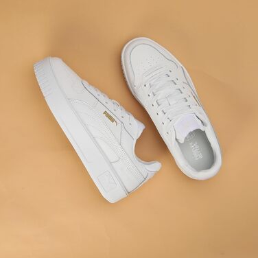 Жіночі кросівки PUMA Carina Street, білі з золотистими деталями, розмір 40 EU