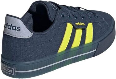 Дитячі кросівки Adidas Daily 3.0 (38 2/3 EU) – унісекс, колір Azmatr Amaaci Plahal