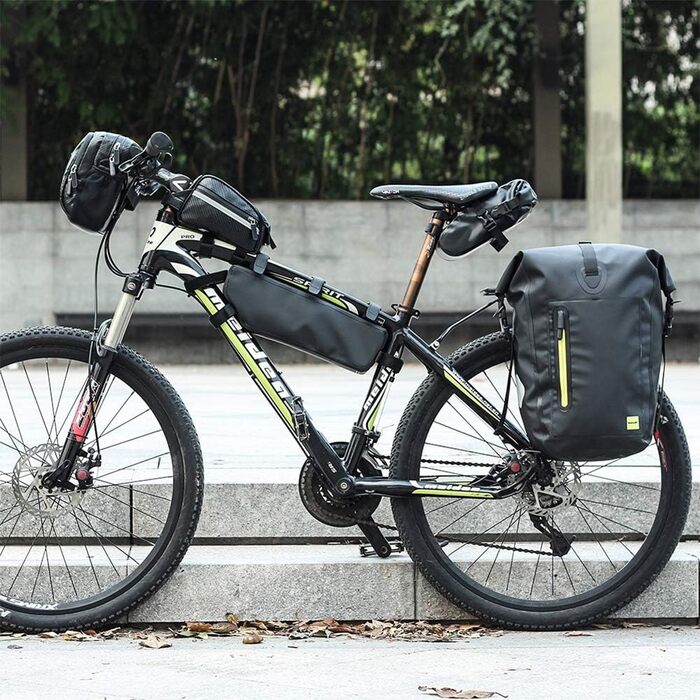 Велосипедна сумка WATERFLY 25L на багажник, водонепроникна, чорна