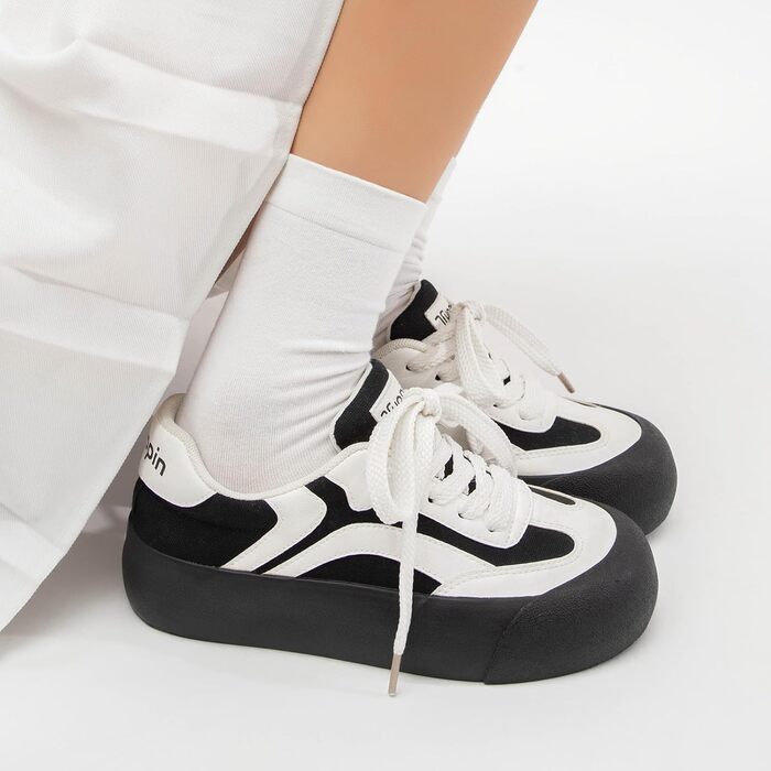 Жіночі кросівки Tuopin Mode: класична гумова підошва, стильні, неслизькі, повсякденні. Чорно-білі (39.5 EU)