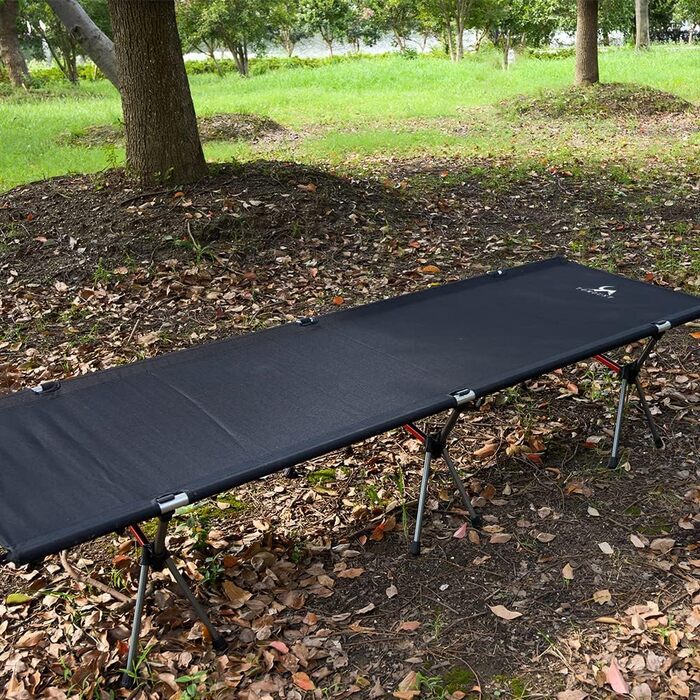 Легке туристичне ліжко TOMOUNT з алюмінієвого сплаву для кемпінгу, відпочинку на балконі, у саду, намету та подорожей на природі (чорне)